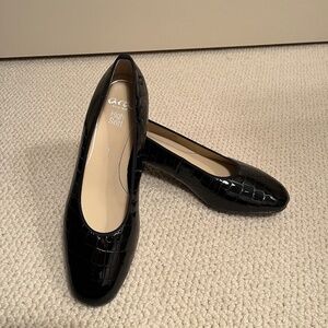 Ara Gabrielle Low Pump - US Size 8.5